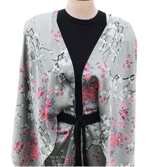 NWT Kimono Style Duster - Picture 12 of 12